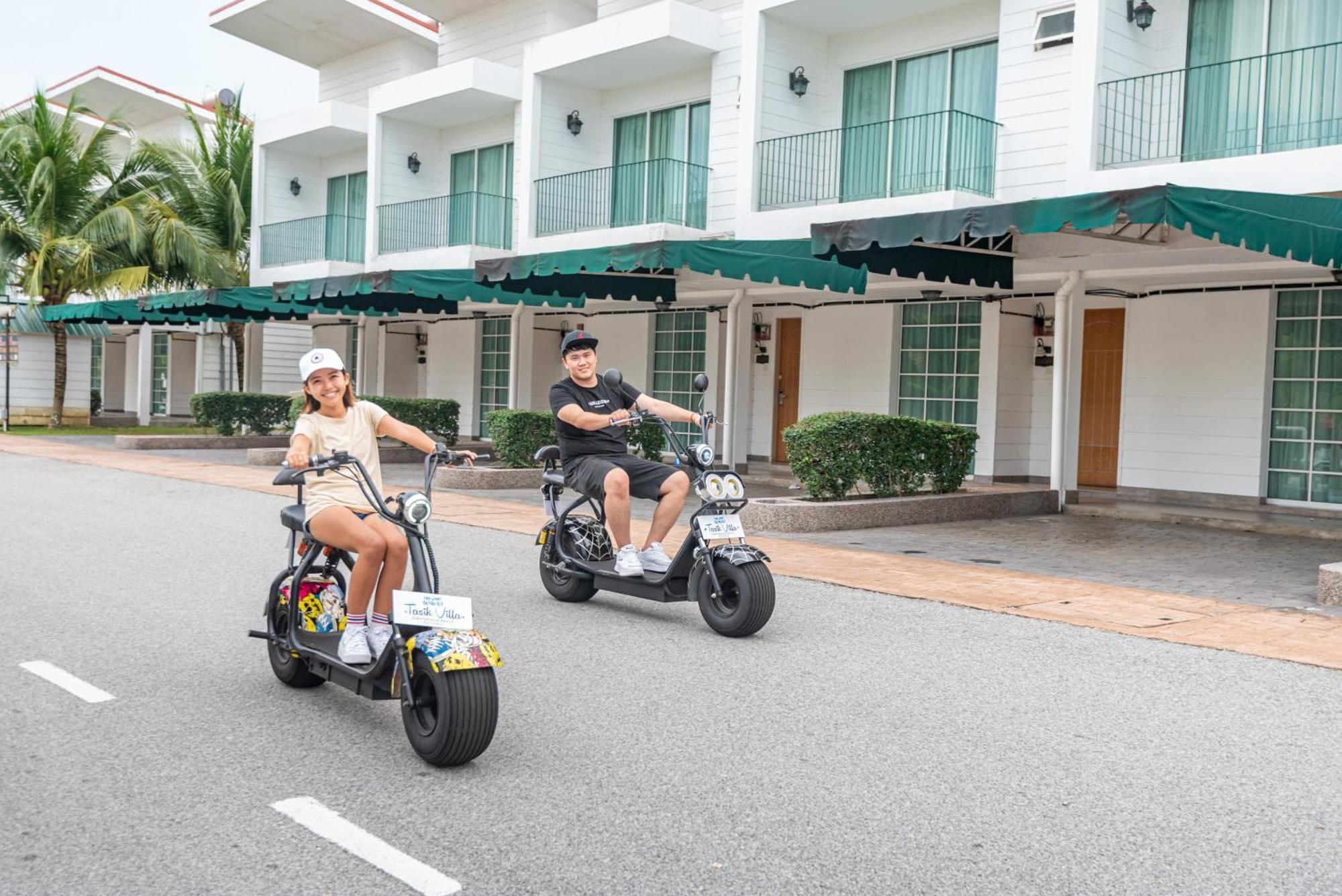 Tasik Villa International Resort Port Dickson Extérieur photo The 2019 Honda Cub