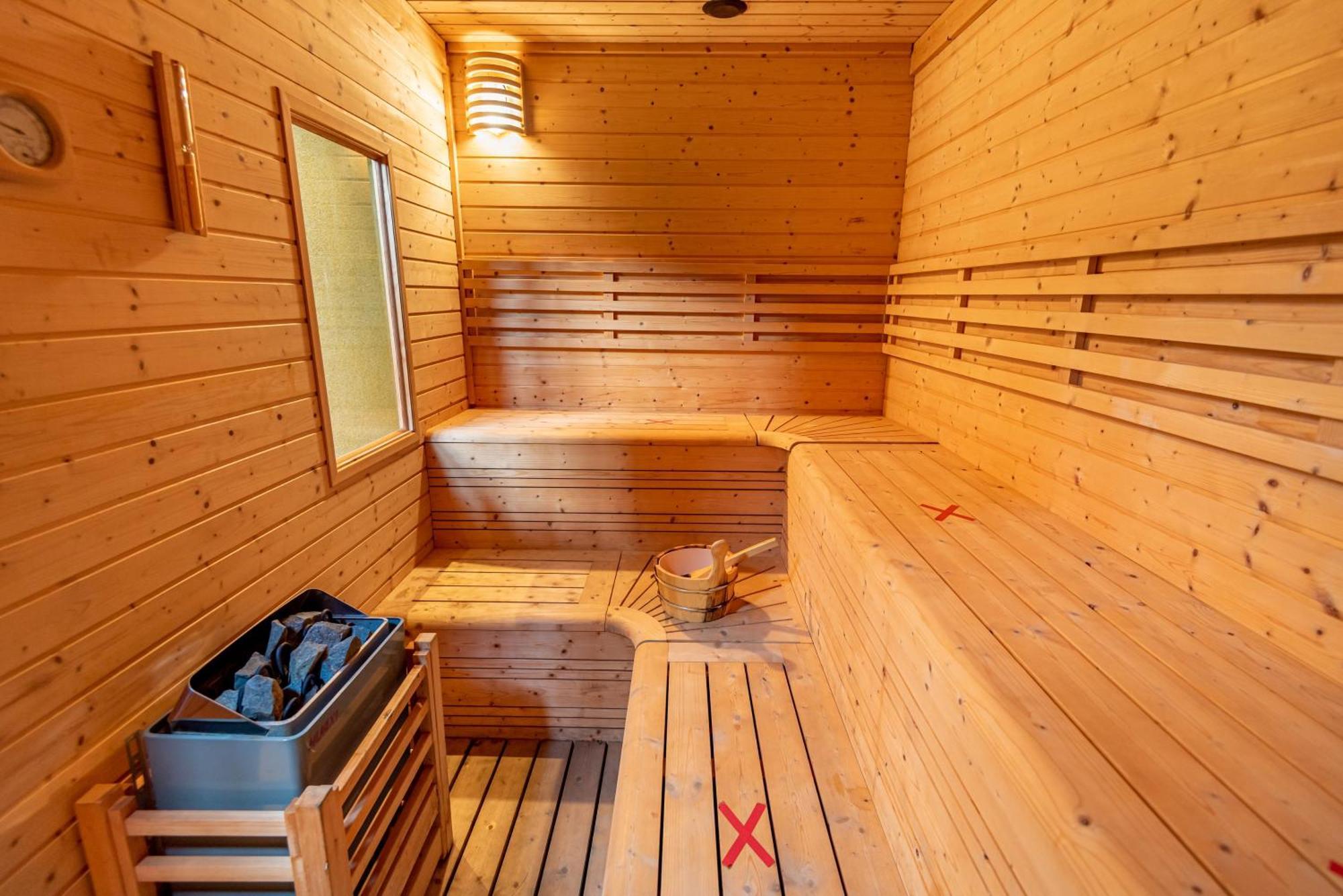 Tasik Villa International Resort Port Dickson Extérieur photo A Finnish sauna
