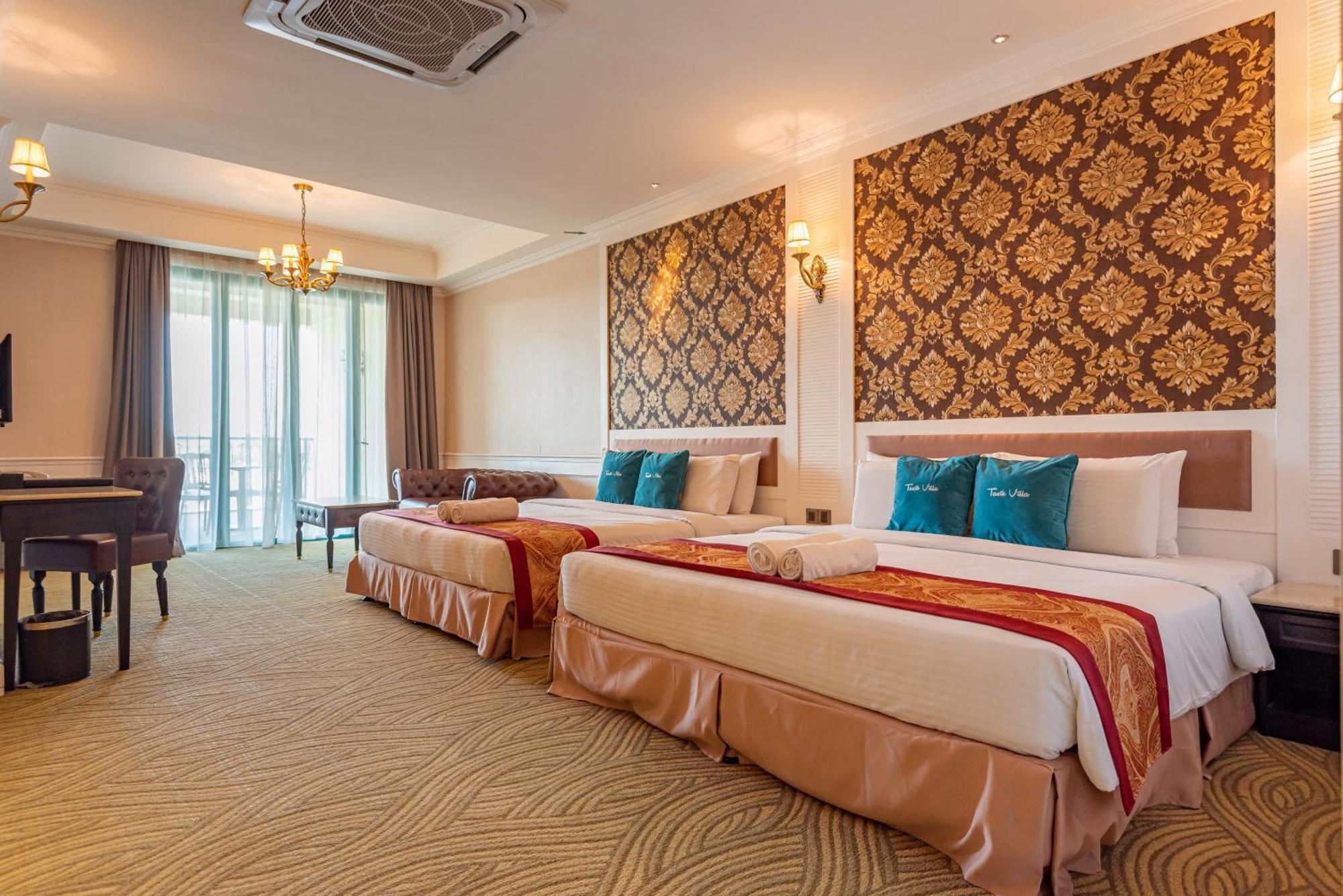 Tasik Villa International Resort Port Dickson Extérieur photo Deluxe Family