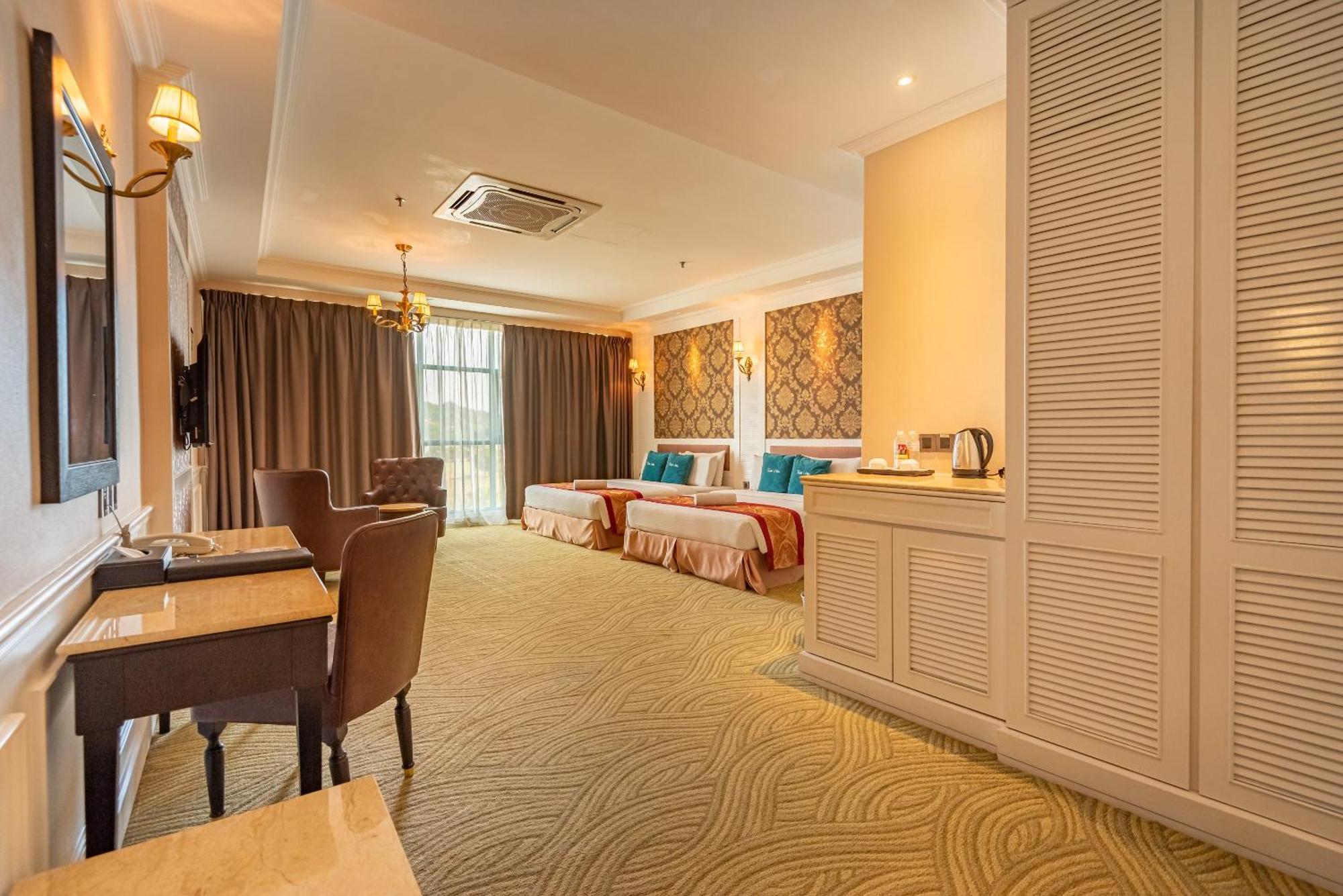 Tasik Villa International Resort Port Dickson Extérieur photo